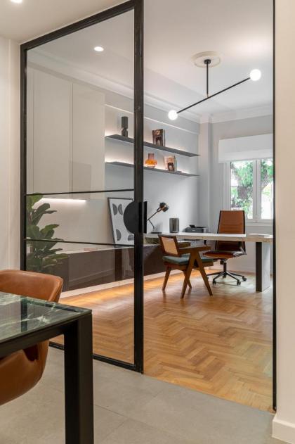 High-end RENOV Apt with an amazing office - image 24