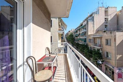 Visionery apt in Pagrati - image 30