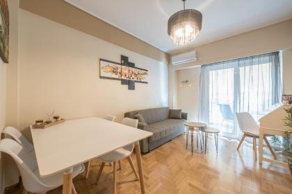 Stylish City Apartment by CloudKeys - image 29