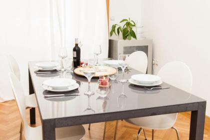 Experience Luxury and Comfort in the Heart of Kolonaki - image 13