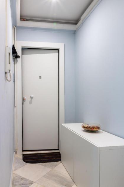 Rania's home in Athens center - image 25