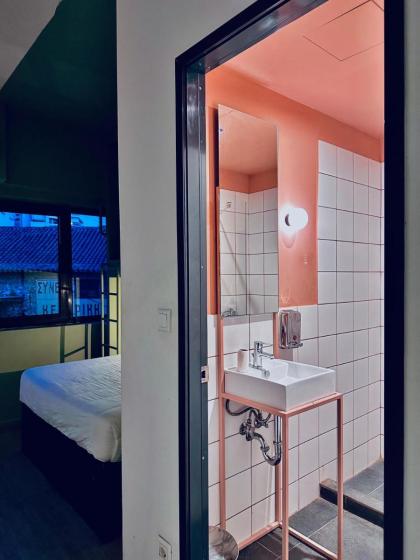 Smooth Athens Capsules Hostel - image 28